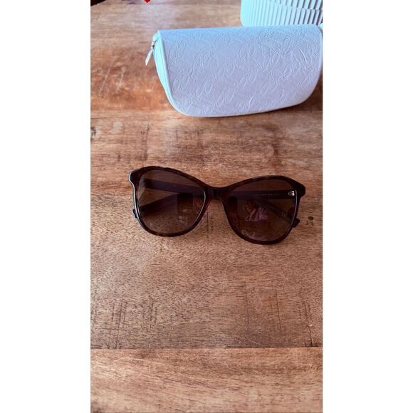 Givenchy GV 7198/S Tortoise Cat Eye Sunglasses main image 5